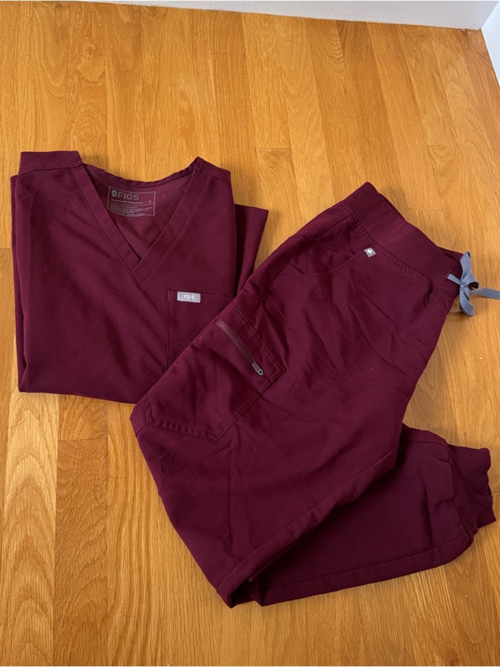 Figs Women's Scrub Set - Deep Burgundy Joggers & V-Neck Top